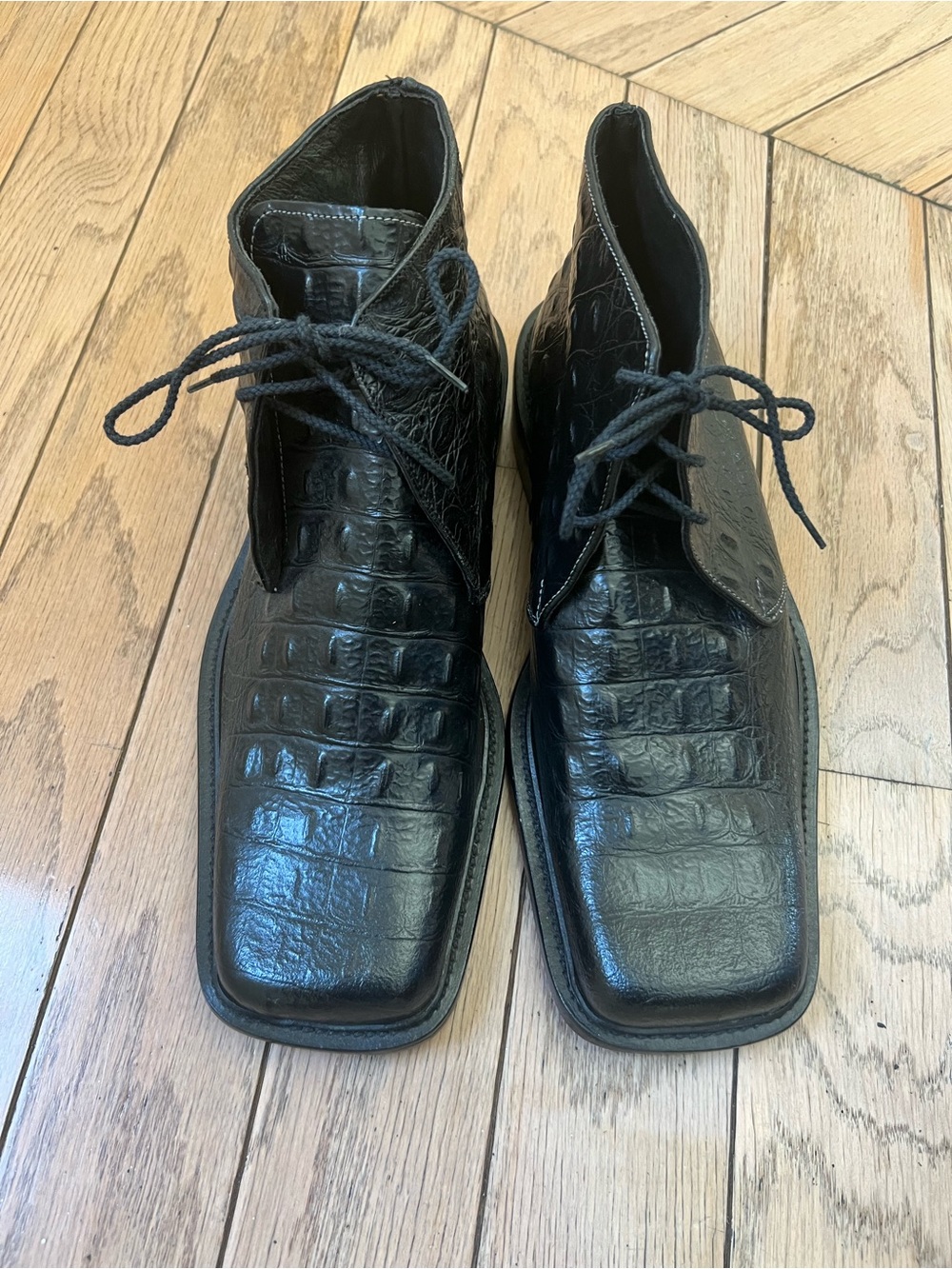 Men's Black Croc-Embossed Leather Lace-Up ankle Boots